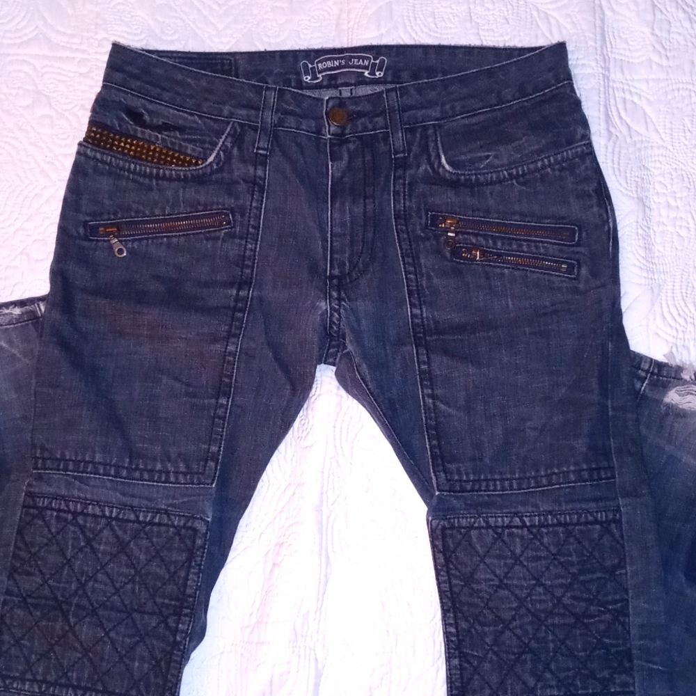 Robin's jeans size 36 waist on tag but fits like 34waist. Its also 34 length